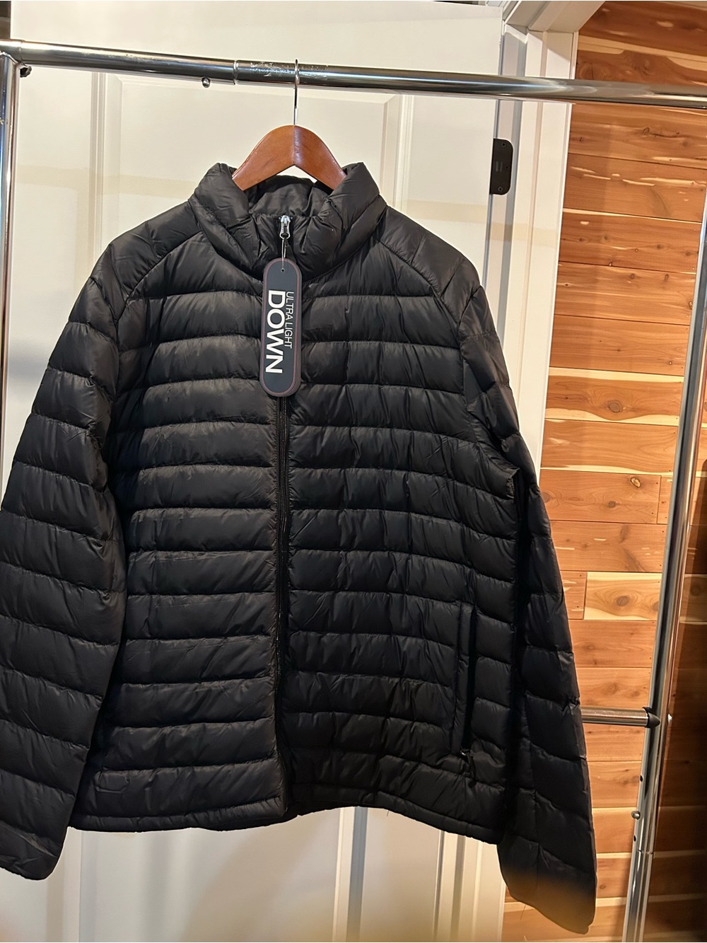 Lightweight Quilted Puffer Jacket — Black